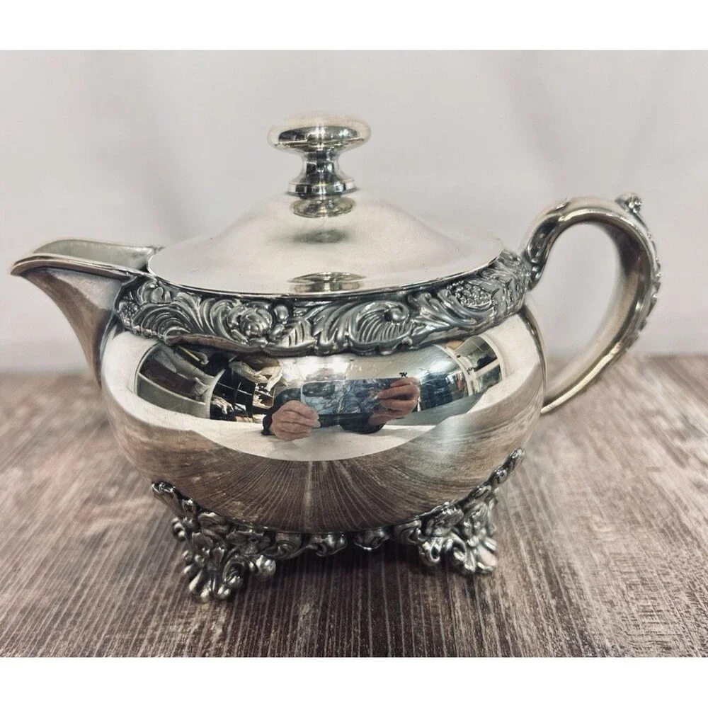 VTG Wilcox New Beverly Manor Silver Plate Creamer & Lid #1304 Polished Intricate
